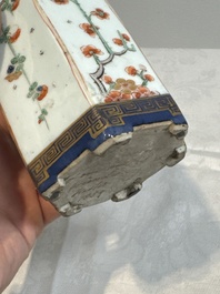 A pair of Chinese famille verte hexagonal tea caddies and covers with floral design, Kangxi