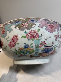 A Chinese famille rose 'antiquities' punch bowl, Qianlong