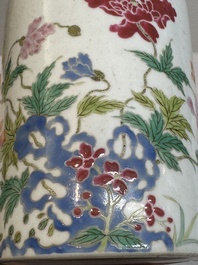 A Chinese famille rose 'butterflies and flowers' brush pot, 19th C.