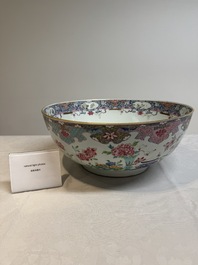 A Chinese famille rose 'antiquities' punch bowl, Qianlong