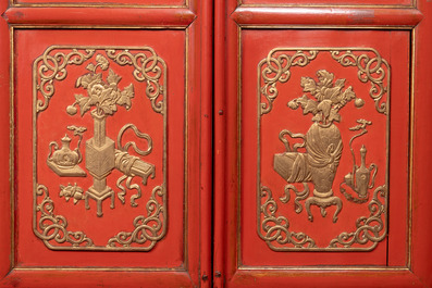 A large and fine Chinese gilt-red-lacquered cabinet with figures and antiquities, 19th C.