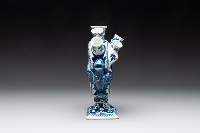A pair of blue and white Dutch Delft heart-shaped tulip vases, early 18th C.