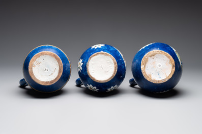 A collection of five polychrome Brussels faience jugs, some with pewter-mounts, 18/19th C.