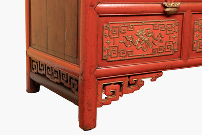 A large and fine Chinese gilt-red-lacquered cabinet with figures and antiquities, 19th C.