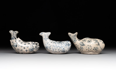 Three Annamese or Vietnamese blue and white fish-form water droppers, 15/16th C.