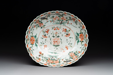 A Chinese famille verte fountain and basin with birds among flowering branches, Kangxi