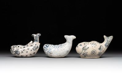 Three Annamese or Vietnamese blue and white fish-form water droppers, 15/16th C.
