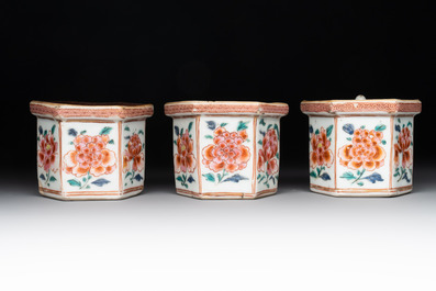 A rare Chinese famille rose reticulated hexagonal inkwell, Qianlong