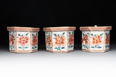 A rare Chinese famille rose reticulated hexagonal inkwell, Qianlong