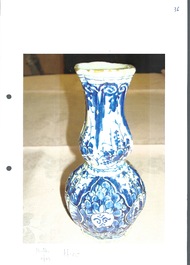 A ribbed blue and white Dutch Delft double gourd vase, 18th C.