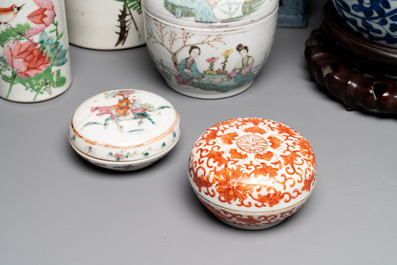 13 Chinese blue, white, famille rose, verte and qianjiang cai wares, 19/20th C.