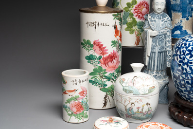 13 Chinese blue, white, famille rose, verte and qianjiang cai wares, 19/20th C.