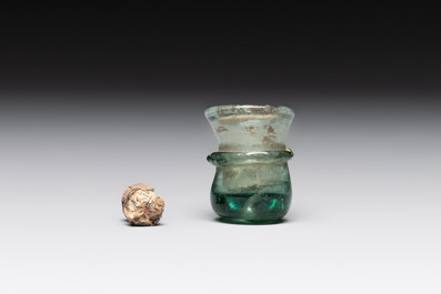 A Dutch or German green glass reliquary holder, excavated in Maastricht, 16/17th C.