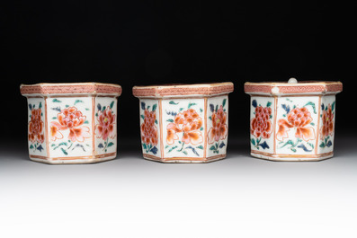 A rare Chinese famille rose reticulated hexagonal inkwell, Qianlong