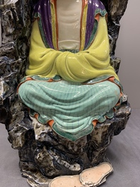 A Chinese polychrome-glazed group with Vanavasin, Qianlong mark, 19th C.