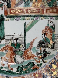 A pair of Chinese verte-Imari 'The Yang family female generals 楊門女將' dishes, Kangxi