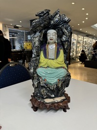 A Chinese polychrome-glazed group with Vanavasin, Qianlong mark, 19th C.
