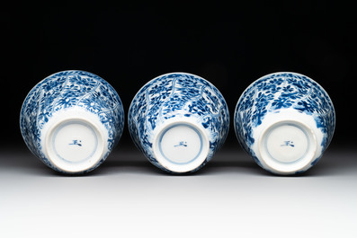 18 Chinese blue and white cups and 16 saucers with floral design, jade mark, Kangxi