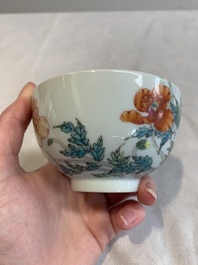 A fine Chinese famille rose bowl with floral design, Yongzheng mark, 20th C.