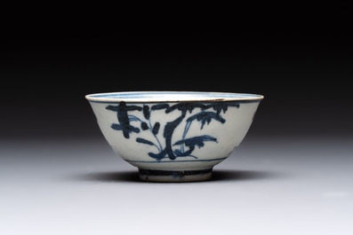 Four Chinese blue and white bowls, two cups and a plate, Ming