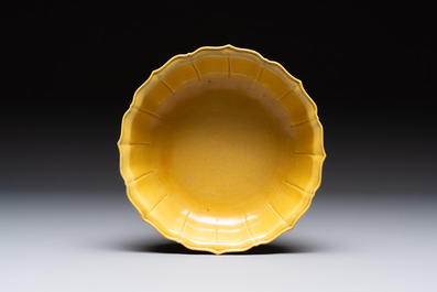 A pair of Chinese yellow-glazed jardini&egrave;res, Yongzheng mark, 20th C.