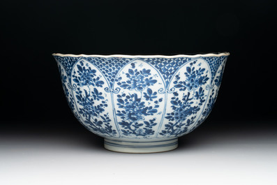 A Chinese blue and white 'floral 'bowl and an 'aquatic animals' bowl, Kangxi