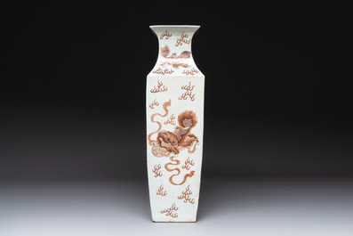 A Chinese iron-red and white 'Buddhist lion' square vase, Chenghua mark, 19/20th C.