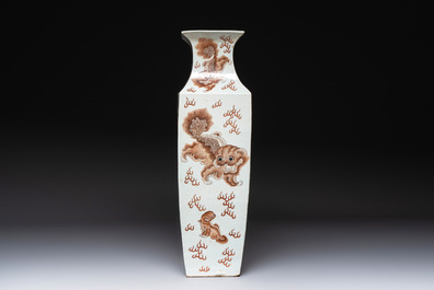 A Chinese iron-red and white 'Buddhist lion' square vase, Chenghua mark, 19/20th C.