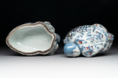 A Chinese blue, white and copper-red 'Liuhai on the three-legged toad' censer and cover, 19th C.