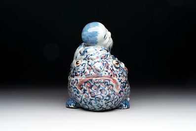 A Chinese blue, white and copper-red 'Liuhai on the three-legged toad' censer and cover, 19th C.
