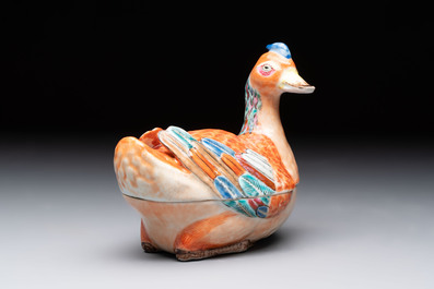 A Chinese famille rose duck-shaped tureen and cover, Qianlong