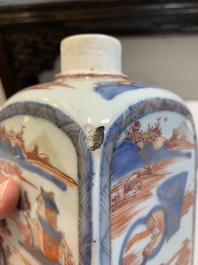 A pair of Chinese Imari-style square flasks and covers, Kangxi