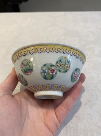 Four Chinese famille rose bowls and a blue and white bowl, Guangxu mark, 19/20th C.