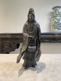 A Japanese bronze Kannon, Meiji, 19/20th C.