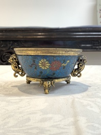 A fine and rare Chinese gilt cloisonn&eacute; tripod censer with floral design and 'luduan' handles, Jingtai mark, 17th C.