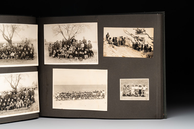 Six photo albums with sights, landmarks and people of Japan, 1st half 20th C.