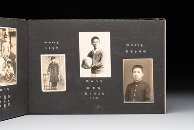 Six photo albums with sights, landmarks and people of Japan, 1st half 20th C.