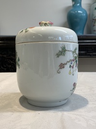 A Chinese famille rose '100 boys' covered box and a plate, Guangxu mark, Republic