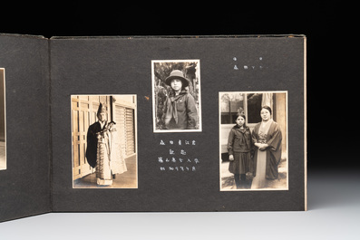 Six photo albums with sights, landmarks and people of Japan, 1st half 20th C.