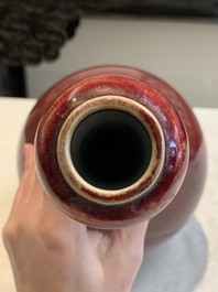 A Chinese flamb&eacute;-glazed garlic-mouth vase, Qianlong mark, 19/20th C.