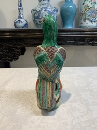 A pair of Chinese sancai-glazed parrots, 19th C.