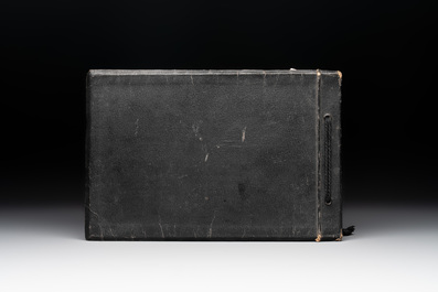 (Graphic content!) A photo album of Japanese military personnel and military operations in China, 1st half 20th C.