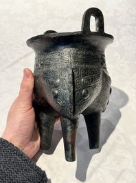 A Chinese archaic bronze tripod food vessel, 'li 鬲', Western Zhou