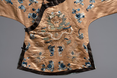 A Chinese gold-thread-embroidered brown-ground silk 'dragon and phoenix' robe, 18/19th C.