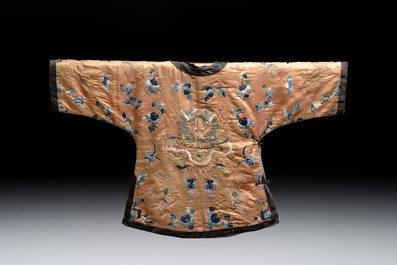A Chinese gold-thread-embroidered brown-ground silk 'dragon and phoenix' robe, 18/19th C.