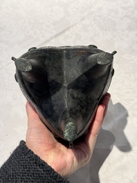 A Chinese archaic bronze tripod food vessel, 'li 鬲', Western Zhou