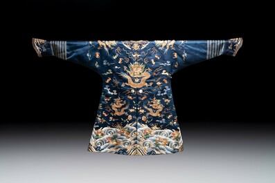 A Chinese gold-thread-embroidered blue-ground silk 'dragon' robe, 18/19th C.