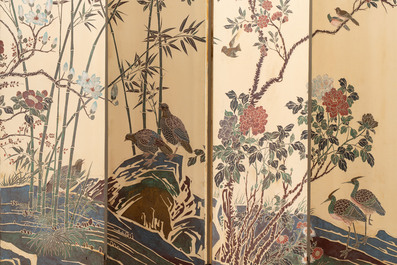 A Chinese polychrome lacquered wooden eight-panel folding screen with a pond scene, 19/20th C.