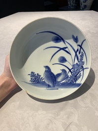 A Japanese Kakiemon-style blue and white 'quails' bowl, 19/20th C.