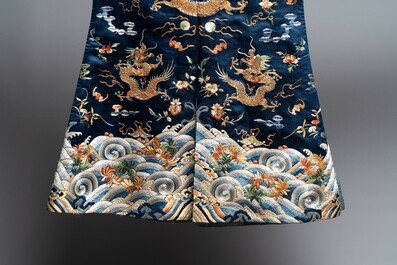 A Chinese gold-thread-embroidered blue-ground silk 'dragon' robe, 18/19th C.